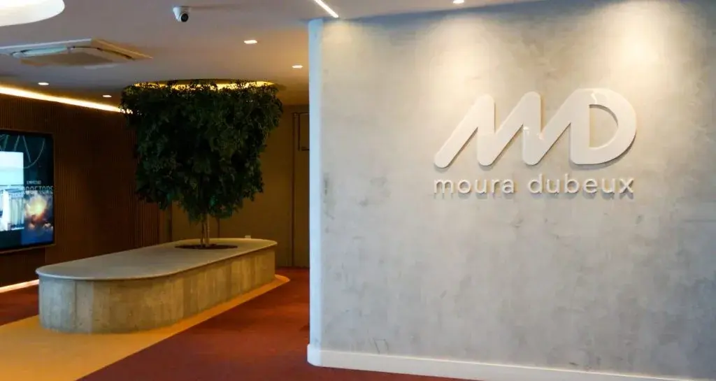 Foto interna do escritório da Moura Dubeux, considerada uma das melhores construtoras em Natal RN